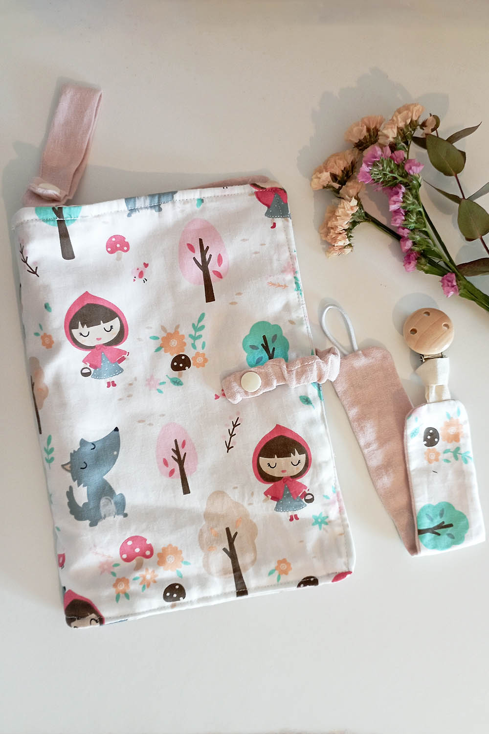Coordinato porta pannolini, porta salviette e porta ciuccio per bimba personalizzabile