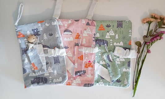 Set portasalviette e portapannolini con porta ciuccio abbinati personalizzabili con nome ricamato